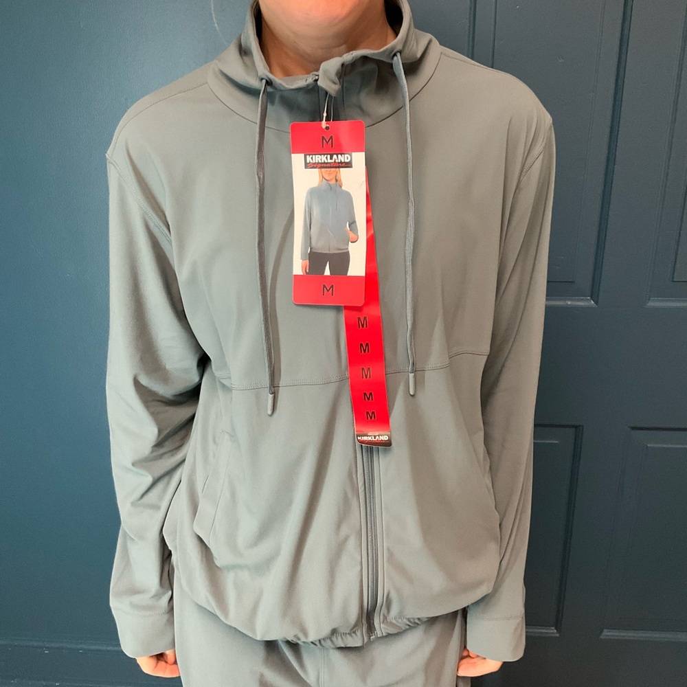 Kirkland Signature Ladies Active Full Zip Jacket – Gray | Size Medium